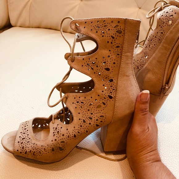 Sandals - Picture 6 of 6